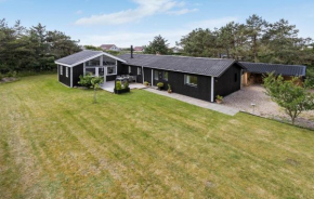 4 Bedroom Lovely Home In Vestervig